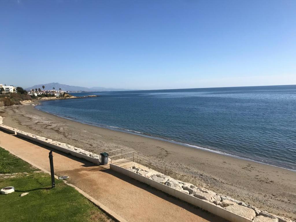 Casa De Playa Leilighet Estepona Eksteriør bilde